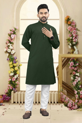 rivaaz Men Chikan Embroidery Straight Kurta(Green)