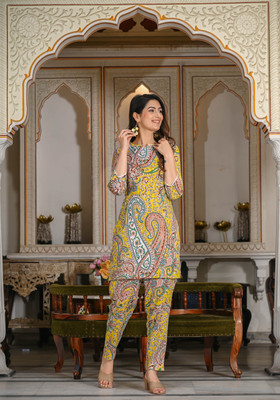 Yashank Creation Women Floral Print A-line Kurta(Yellow, Multicolor)