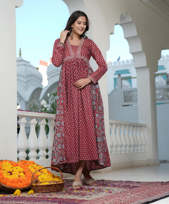 VBUYZ Women Floral Print Anarkali Kurta(Maroon)