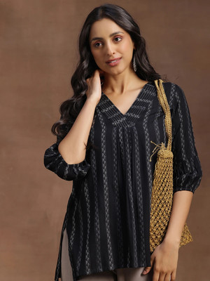 LIBAS Women Printed Straight Kurta(Black)
