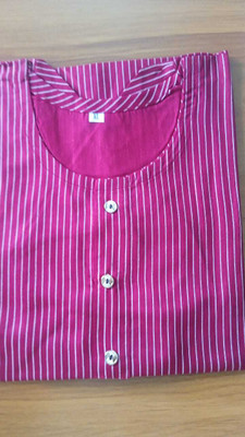 Avaasa Women Striped Straight Kurta(Purple)