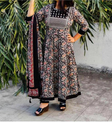 K CREATION Women Kurti Palazzo Dupatta Set