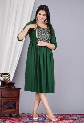 Priyas Creation Women Embroidered A-line Kurta(Green)