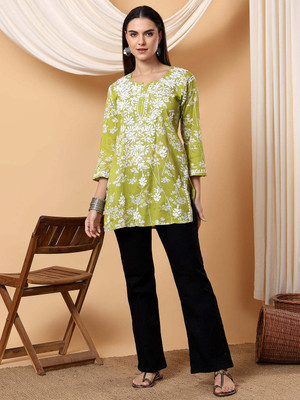 S R TEXTILE Women Embroidered Straight Kurta(Black)