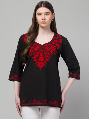 CROWN KING GARMENTS Women Embroidered Straight Kurta(Red, Black)