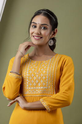 VASANT APPAREL Women Embroidered Straight Kurta(Yellow)