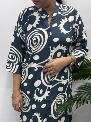 Nyha Luxe Women Printed, Abstract Straight Kurta(Blue)