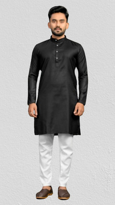 Vastra Men Solid Straight Kurta(Black)