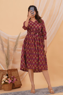 Mishti Fashion Women Floral Print Gown Kurta(Maroon)