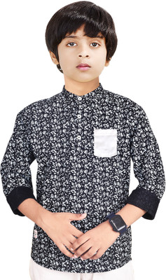 MADE IN THE SHADE Boys Self Design Straight Kurta(Black, White)