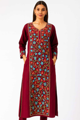SS Fashion Women Embroidered, Floral Print Straight Kurta(Multicolor)