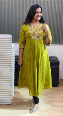 STITCHPEAR Women Embroidered A-line Kurta(Light Green)
