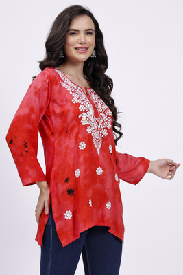 Sanvi Fashion Women Chikan Embroidery Straight Kurta(Red)