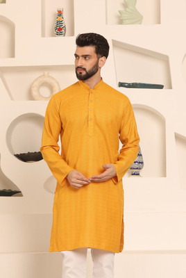 ARMAAN ETHNIC Men Embellished Straight Kurta(Yellow)