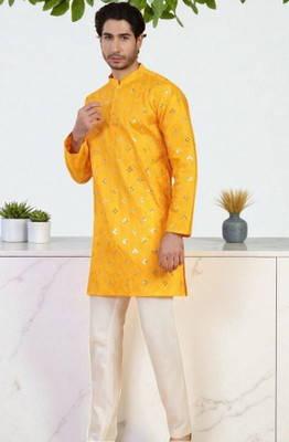 HOODLER Men Embroidered Straight Kurta(Black)