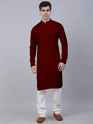 KUNDAL KAKSHAY Men Embroidered Straight Kurta(Maroon)