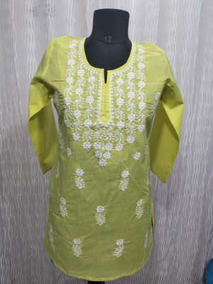 The Chikankari Story Women Embroidered Straight Kurta(Light Green)