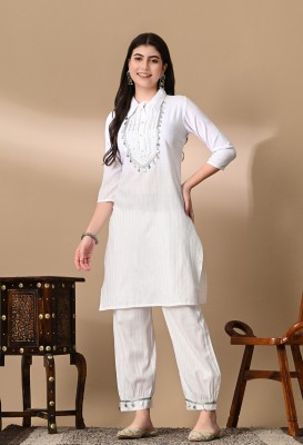 KAMAKSHI Women Patchwork Straight Kurta(White)