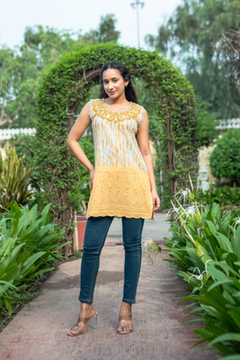 Anmi Chikan Embroidery Women Straight Kurta(Yellow)