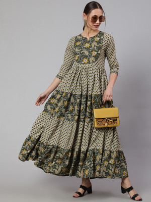 GLAM ROOTS Flared/A-line Gown(Green)