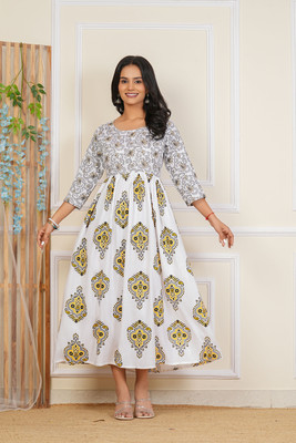 PRIYAGANI GARMENTS Women Self Design Anarkali Kurta(White)