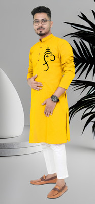 Vastra Trends Men Self Design Straight Kurta(Yellow)