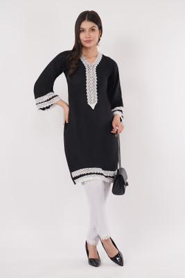 Dmelo Women Embroidered A-line Kurta(Black)