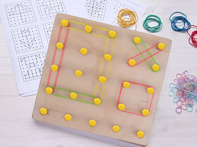 Plus Shine Matrix Brain Teaser Wooden Geoboard Rubber Bands Create Figures Shape Puzzle(Beige, Multicolor)
