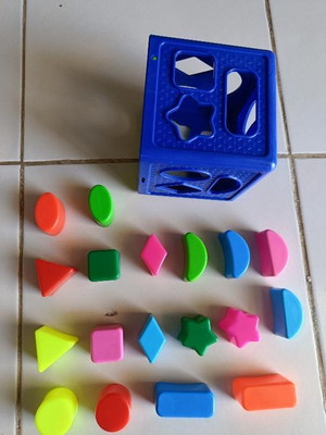 Dorytoys Montessori Shape Sorting Cube Toy – Motor Skills Builder(1 Pieces)