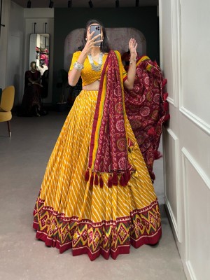 KRISHU ETHNICS Paisley Semi Stitched Lehenga Choli(Yellow)