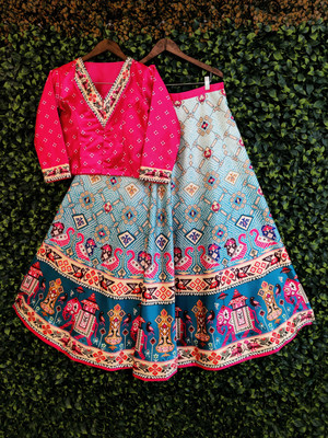 kaizen International Bandhani Semi Stitched Lehenga & Crop Top(Pink)
