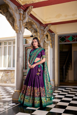 HOUSE OF COMMON Floral Print Semi Stitched Lehenga Choli(Purple)
