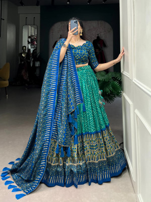THE PRIVATE LABLE Embellished, Printed Semi Stitched Lehenga Choli(Multicolor)