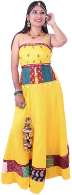 weavers saga Solid Semi Stitched Lehenga Choli(Yellow)