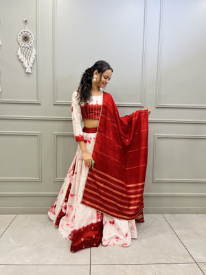 SHREE CREATION Self Design Semi Stitched Lehenga Choli(Red)