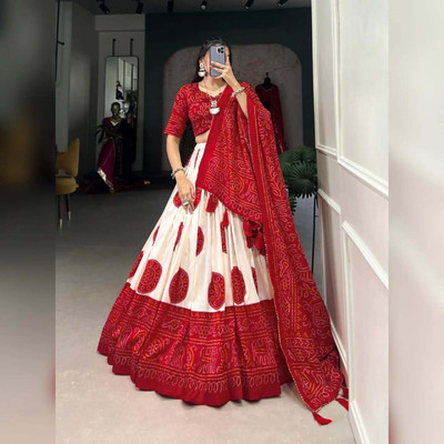 sarathybiz Self Design Semi Stitched Lehenga Choli(Red)