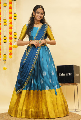 Payu Self Design Semi Stitched Lehenga Choli(Blue)