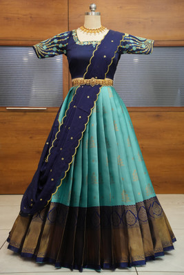 Sonu Creation Self Design Semi Stitched Lehenga Choli(Blue)