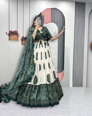 MITRABIZ Self Design Semi Stitched Lehenga Choli(Green)