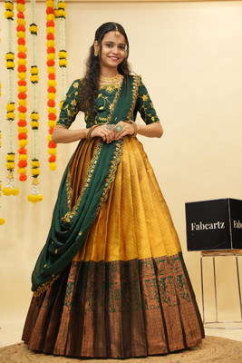 Fabcartz Self Design Semi Stitched Lehenga Choli(Yellow)