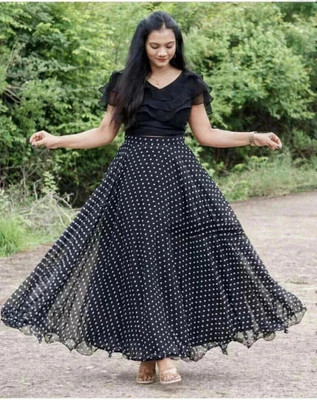 NIHANT ENTERPRISE Colorblock Stitched Lehenga & Crop Top(Black)