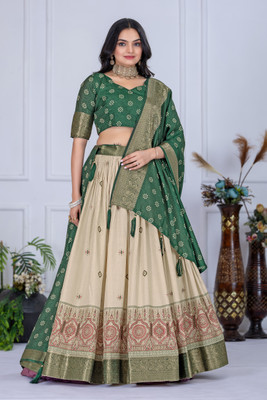 Vastralmall Self Design Semi Stitched Lehenga Choli(Green)