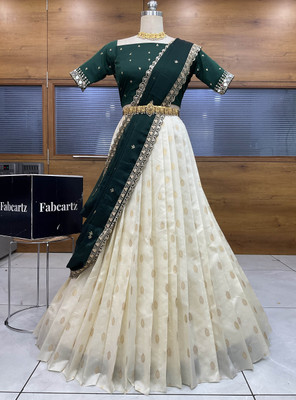 SHREE CREATION Embroidered Semi Stitched Lehenga Choli(Dark Green)