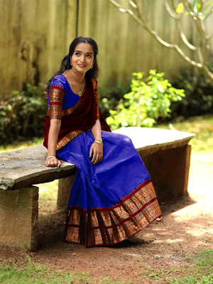 HOUSE OF COMMON Solid, Embroidered Semi Stitched Lehenga Choli(Multicolor)