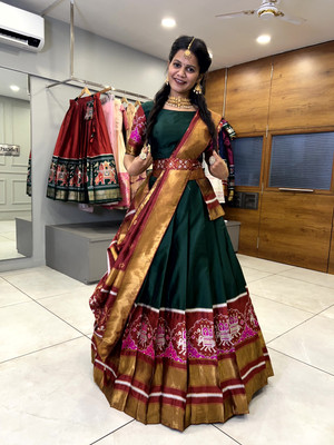Sonu Creation Self Design Semi Stitched Lehenga Choli(Dark Green)