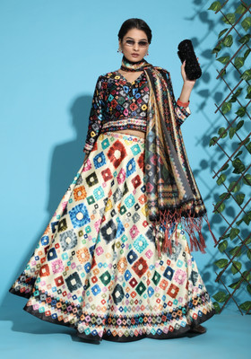 KAHIRAA WHOLETEX Digital Print Semi Stitched Lehenga Choli(Multicolor)