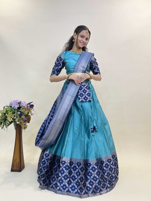Divastri Self Design Semi Stitched Lehenga Choli(Blue)