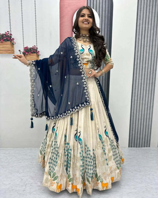 MAN PRIYA TRENDZ Embroidered Semi Stitched Lehenga Choli(Multicolor)