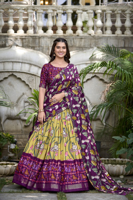 A To Z Cart Floral Print Semi Stitched Lehenga Choli(Multicolor)