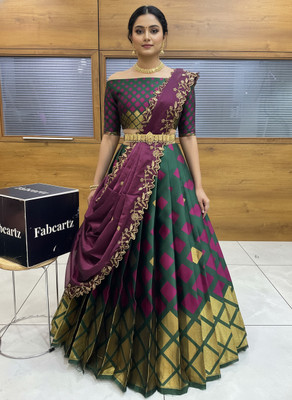 Immy Solid, Self Design Semi Stitched Lehenga Choli(Dark Green)